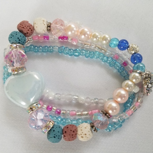 Annabelle's Niche LLC Jewelry - Essential Oil Heart Pastels Diffuser Bracelet